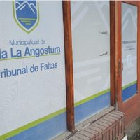 Villa La Angostura advirtió que considerará como falta grave a choferes de aplicaciones como Uber
