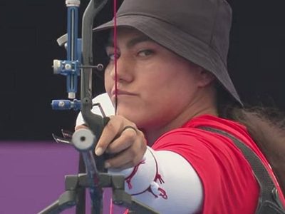 Alejandra Valencia pasa a cuartos de final de tiro con arco femenil individual
