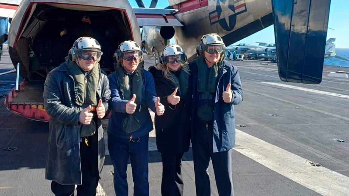 Milei participará de ejercicios navales tras la llegada del portaviones USS Nimitz a Mar del Plata