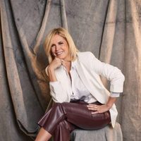 El jean más polémico regresa con detalles y combinaciones únicas: así lo lleva Viviana Canosa