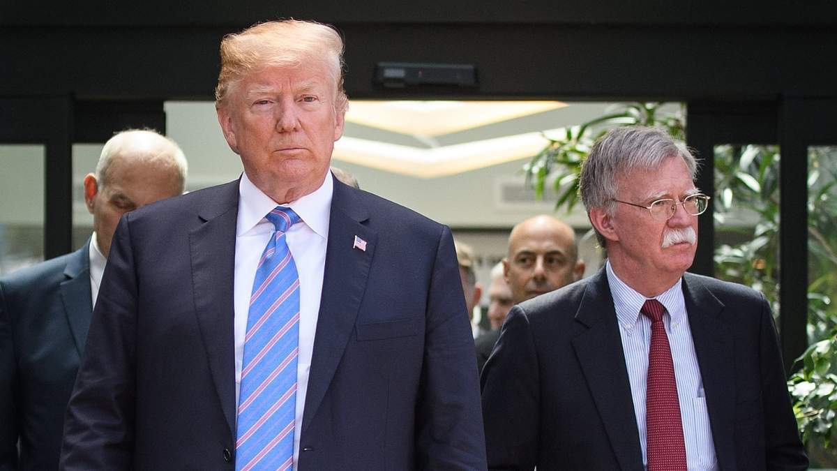 Trump y Bolton en otros tiempo. Fuente: (Twitter)