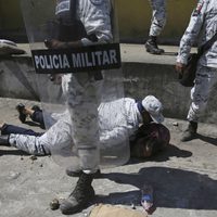 No hay uso de la fuerza contra migrantes, solo los ordenamos: Durazo