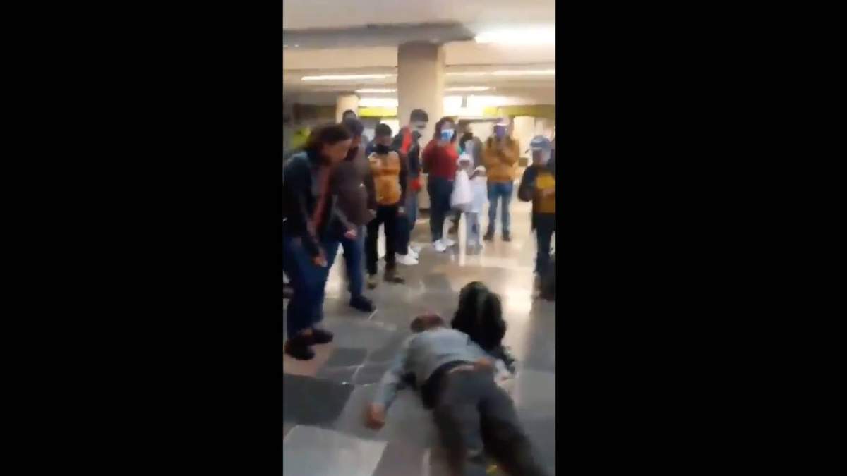El hombre quedó inconsciente en el interior del Metro Indios Verdes