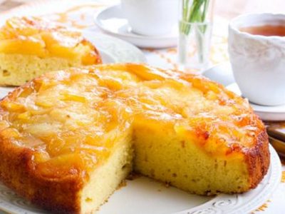 Tarta invertida de manzanas sin horno: la receta de Paulina Cocina que vas a hacer una y otra vez