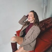 Julieta Nair Calvo confirma cuál es el conjunto marrón que vas a querer usar todo este otoño
