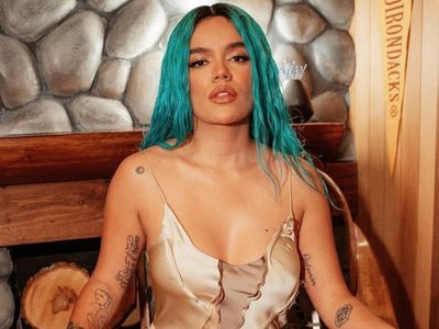 Karol G recibió una ola de mensajes tras visitar una cárcel de mujeres en Medellín