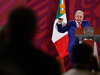 Estos fueron los principales temas de la conferencia mañanera de AMLO del 25 de octubre (Video)