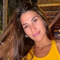 ¡Llamen a los bomberos! Ivana Nadal te muestra cómo transformó su cuerpo con un bikinazo infernal