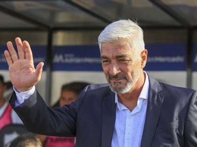 Desgastado, Omar De Felippe renunció como DT de Central Córdoba