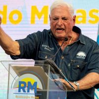 Ordenan captura de expresidente Martinelli en Panamá, un día después de ser inhabilitado candidato