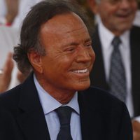 “Te quiero”: Julio Iglesias fue homenajeado por sus hijas con una tierna postal en las redes