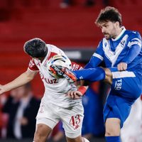 Huracán y Vélez, que terminó con 10, empataron sin goles