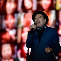 Rubén Blades arma fiesta salsera para recibir el 2024 con dedicatoria a estudiantes de Ayotzinapa