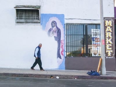 Documentan arte sobre Virgen de Guadalupe en Los Ángeles