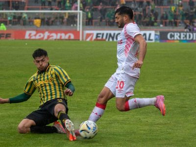 Argentinos Juniors hundió aún más a Aldosivi