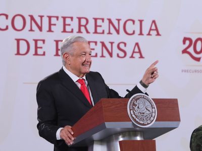 Famosos opositores al Tren Maya fueron utilizados para leer un guión sin comprender: AMLO