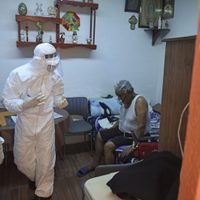 Atención en casa, otro intento de evitar el colapso de hospitales