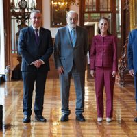 Sheinbaum conversa con Slim y el presidente del CCE sobre “buenos pronósticos” en economía