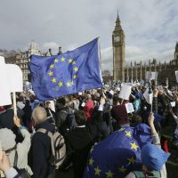 Se unen en Reino Unido a 'Un Día sin Nosotros”, campaña pro migrantes y contra el Brexit (Videos)