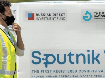 México produce primer lote de prueba de la vacuna rusa Sputnik V