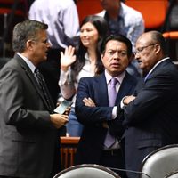Diputados cambian orden del día y dan primera lectura a iniciativa de reforma educativa