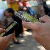 Los consumidores de internet, telefonía y televisión quieren discutir futuros aumentos