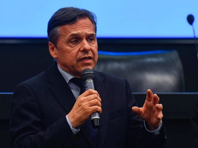 Diego Giuliano informó que 1.500 personas renunciaron al subsidio de transporte