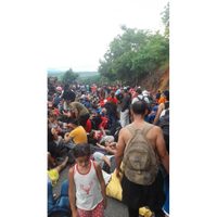 Decenas de migrante realizan bloque carretero para exigir su regularización migratoria