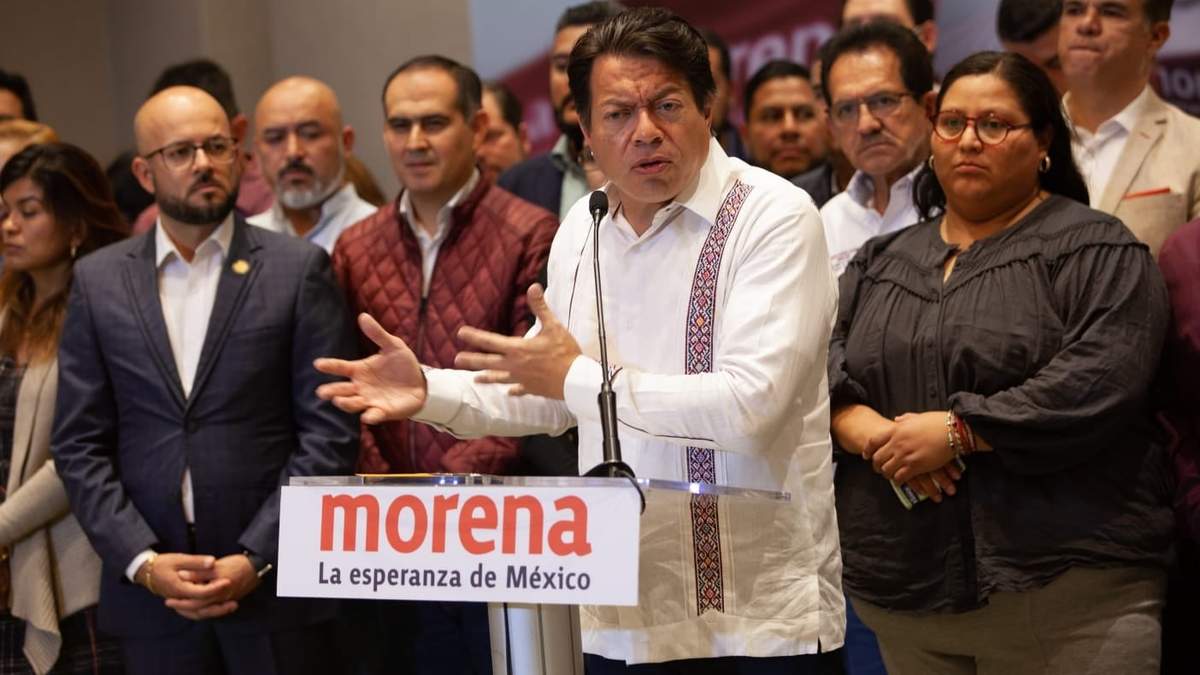 Mario Delgado en conferencia
