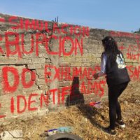 Familias intervienen barda del panteón de Jojutla para exigir plan integral de exhumaciones (Video)