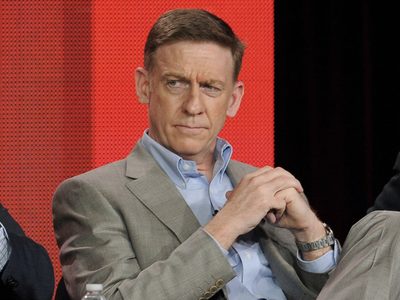 Renuncia el productor de "60 Minutes", programa que ha estado bajo ataque de Trump