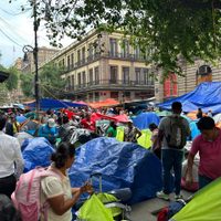 La CNTE instala plantón en 5 de Mayo a 17 días del inicio del Mundial