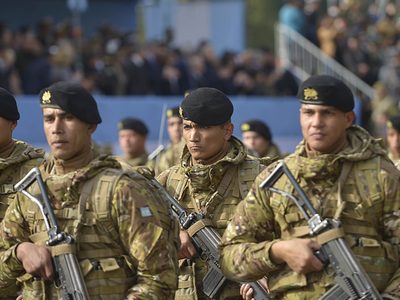 Para combatir el coronavirus, las FF.AA. quedaron a entera disposición de Fernández