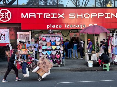 Hay 600 bodegas ilegales chinas operando en el Centro de la CDMX, advierte Canaco