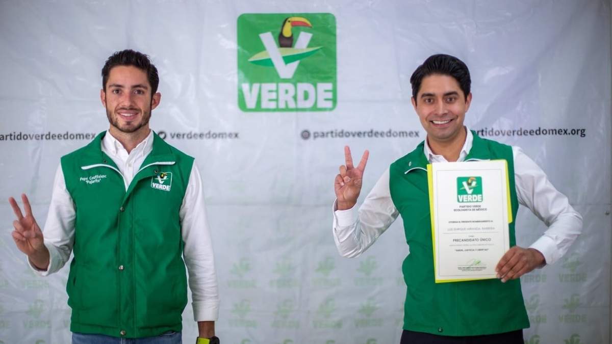 Luis Miranda Barrera (derecha)
