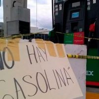 Sufren desabasto de gasolina en Michoacán; exigen investigar a "chupaductos"