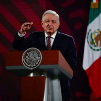 "Ni yo soy cacique, ni Claudia es pelele": AMLO