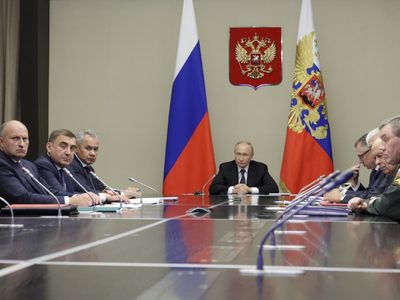 Putin dice que la incursión ucraniana en Kursk es para frenar la ofensiva rusa en Donbás