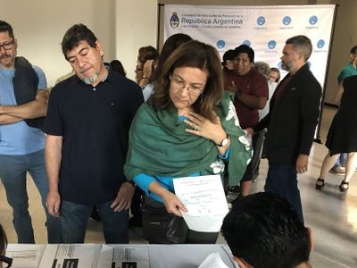 ELECCIONES 2021: cómo harán para votar los argentinos que se encuentran en el exterior