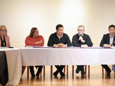 Funcionarios provinciales y del municipio de Plaza Huincul elaboran una agenda de trabajo conjunta