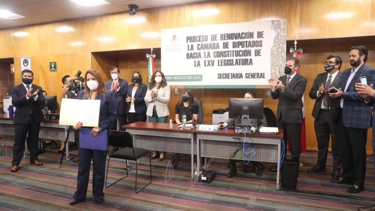 En la Cámara de Diputados inició el proceso de entrega de constancias de mayoría, acto al que asistió Lorenzo Córdova