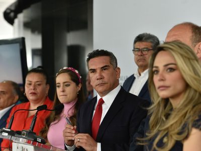 El PRI alista denuncias contra Sheinbaum, Ebrard y Adán Augusto López por proselitismo electoral