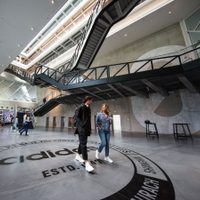 Adidas da marcha atrás en la decisión de bloquear el logo de "Black Lives Matter"