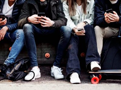 Australia bloqueó 4,7 millones de cuentas de menores de 16 años