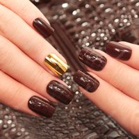 Nail art: 5 diseños con esmalte color marrón que te sorprenderán por su elegancia