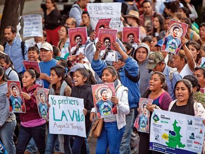 Ante los megaproyectos, el mega-reproche: AMLO no cumple