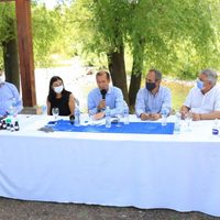 El MPN tomó nota de la oposición y salió a recorrer el sur de Neuquén para anunciar grandes obras