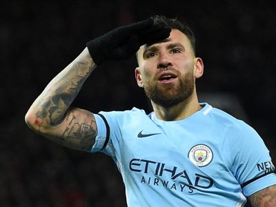 Dos equipos importantes de Europa van por Nicolás Otamendi