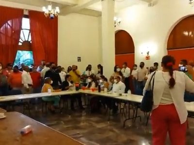 Durante nueve horas encierran a diputados que sesionaban en una sede alterna en Colima