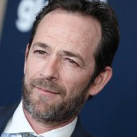 ¿Por qué no apareció Luke Perry en el "In Memoriam" de los "Oscar"? Esto respondió La Academia